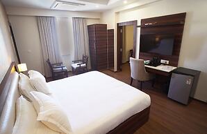 Sai Maa Hotel and Residency
