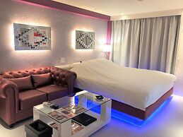 Hotel Raza - Adults Only