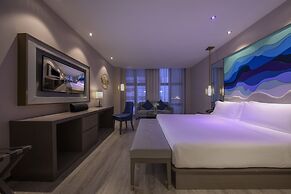 Orange Hotel Select