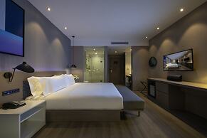 Orange Hotel Select