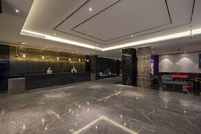 Orange Hotel Select