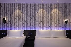 Orange Hotel Select