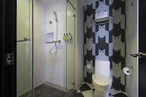 Orange Hotel Select