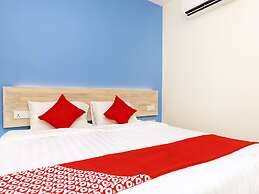 OYO 778 BMW 2 Hotel
