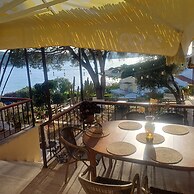 Teras Motel