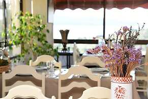 Teras Motel