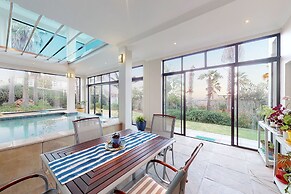 Luxury Beach Villa