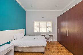 Contemporary 4 Bedroom Home