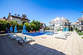 Serenity Apartments 4 by Villamnet