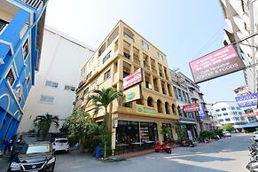 OYO 520 Pattaya Cantina