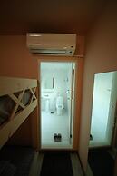 Stitches House - Hostel