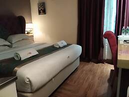 77 Boutique Hotel