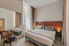 Adrianus Hotel