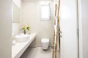 White Orchid Luxury Suites