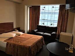 Hotel Bond