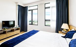 Johnny's Apartment & Ocean Villa
