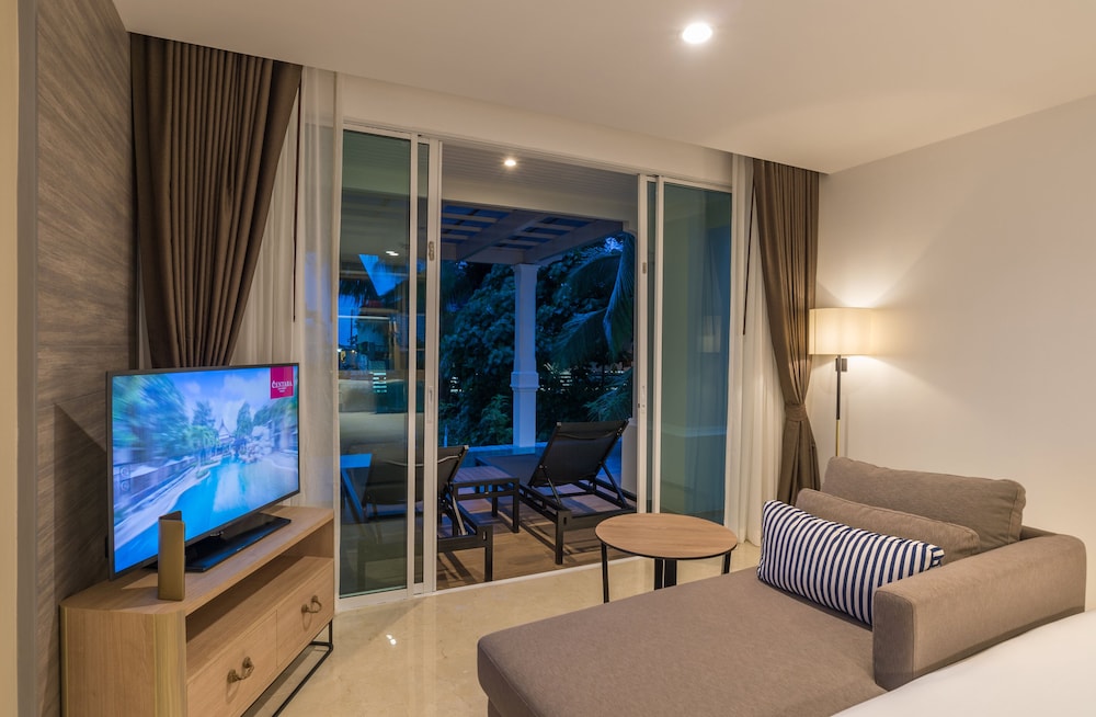 Centara Ao Nang Beach Resort & Spa Krabi