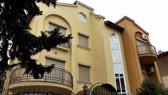 Villa Courtyard