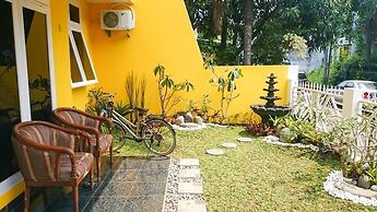 Cendana Mulia Hostel