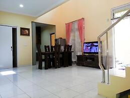 Cendana Mulia Hostel