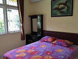 Cendana Mulia Hostel