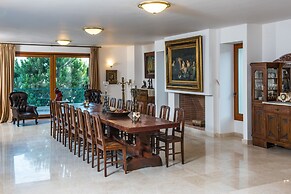 Mansion by Estia