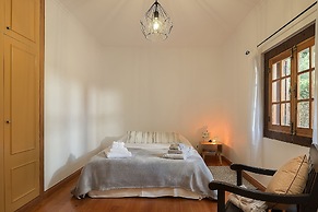 Plateau House