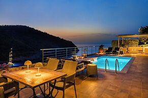 Braunis Horio Villas