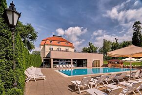 La Contessa Castle Hotel