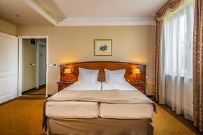La Contessa Castle Hotel