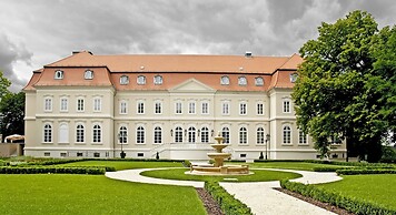 La Contessa Castle Hotel