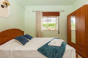 A10 Windmill 1 Bed with Pool by Dreamalgarve