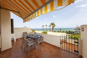 A15- Cliffside Beach Apartment by Dreamalgarve