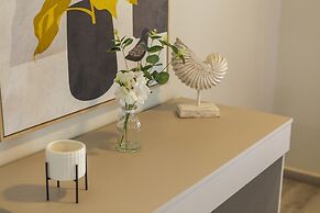 A15- Cliffside Beach Apartment by Dreamalgarve