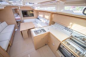 A Yacht In The City