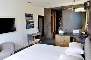 The Address Cassis