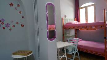 Windrose Hostel