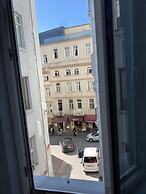 Windrose Hostel