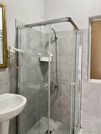 Windrose Hostel