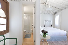 B28 Apartments