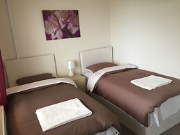 Laughing Buddha Guest House