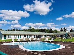 Anne Shirley Motel & Cottages