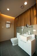 823 Tourist Hotel