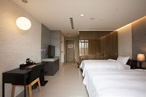 823 Tourist Hotel