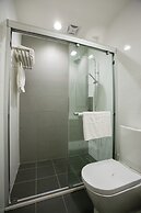823 Tourist Hotel