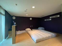 823 Tourist Hotel