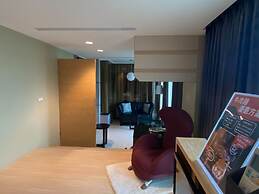 823 Tourist Hotel