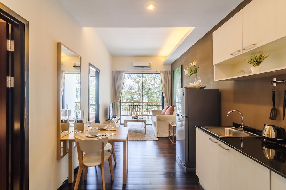 The Title East Wing by Trips Phuket
