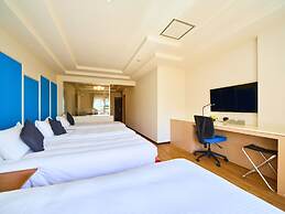 Rycom Family Resort Hotel
