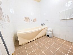 Rycom Family Resort Hotel